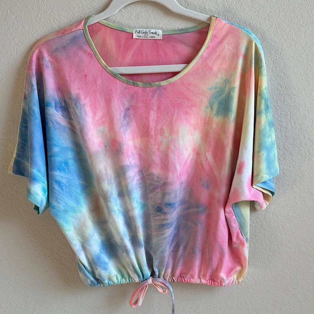 Tie Die Short Sleeve Crop T-Shirt Size Large